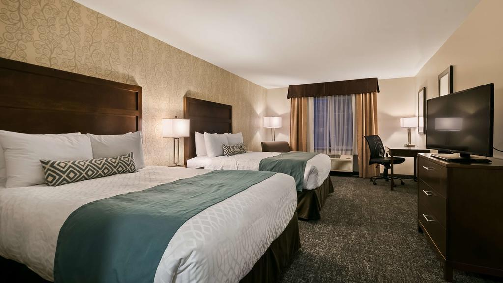 Best Western Plus Chestermere Hotel Dış mekan fotoğraf