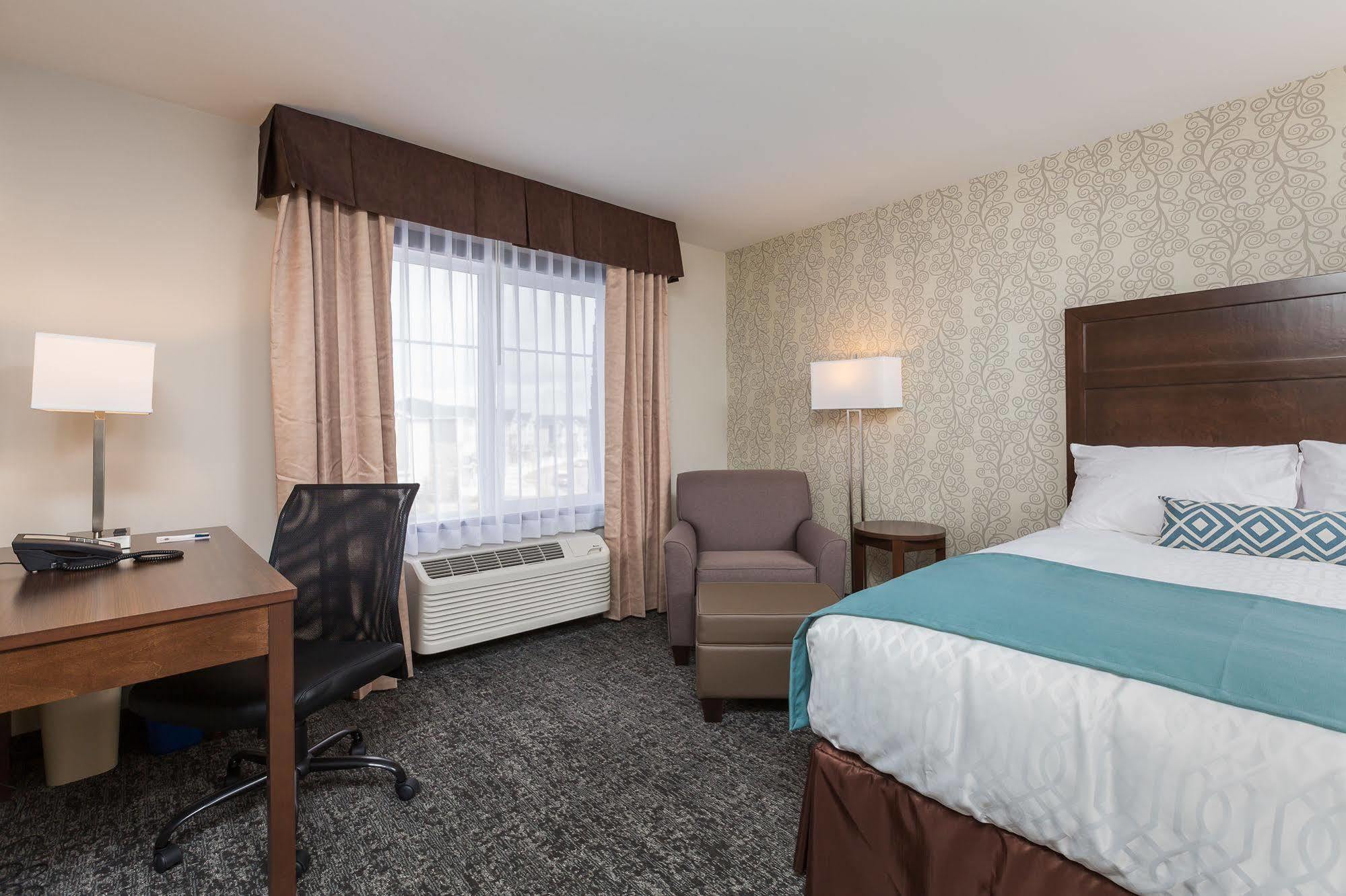 Best Western Plus Chestermere Hotel Dış mekan fotoğraf